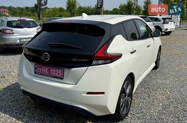 Хетчбек Nissan Leaf 2021 в 
