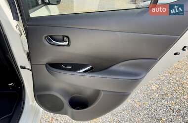 Хетчбек Nissan Leaf 2021 в 