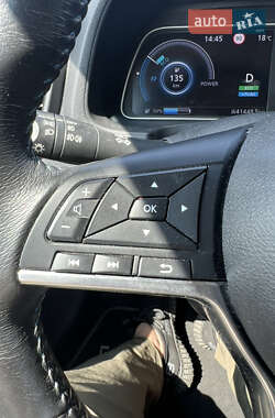 Хетчбек Nissan Leaf 2019 в Києві