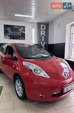 Хэтчбек Nissan Leaf 2015 в Одессе