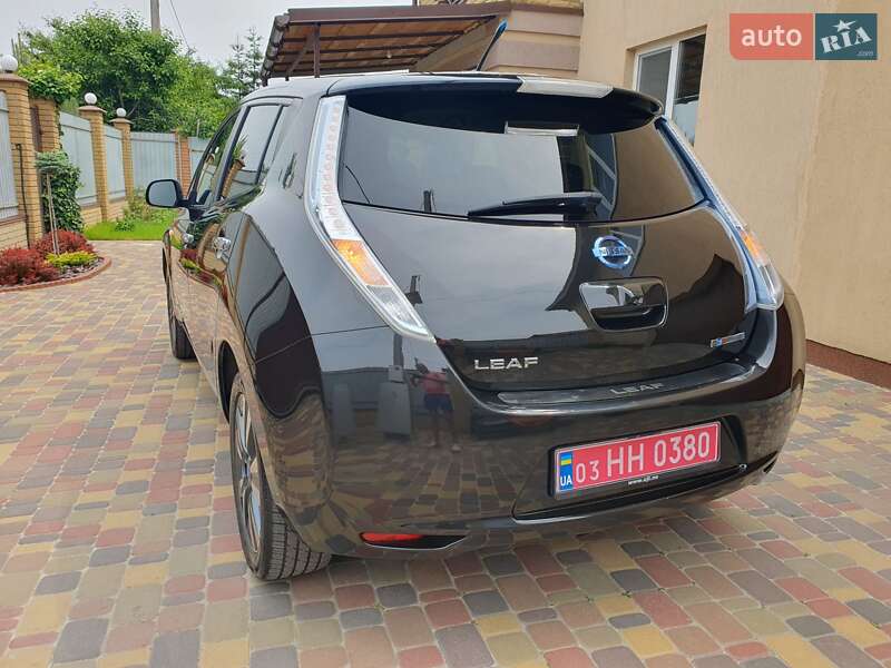 Хетчбек Nissan Leaf 2013 в Горі