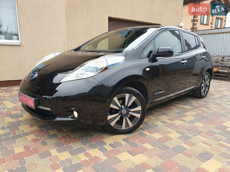 Хетчбек Nissan Leaf 2013 в Горі