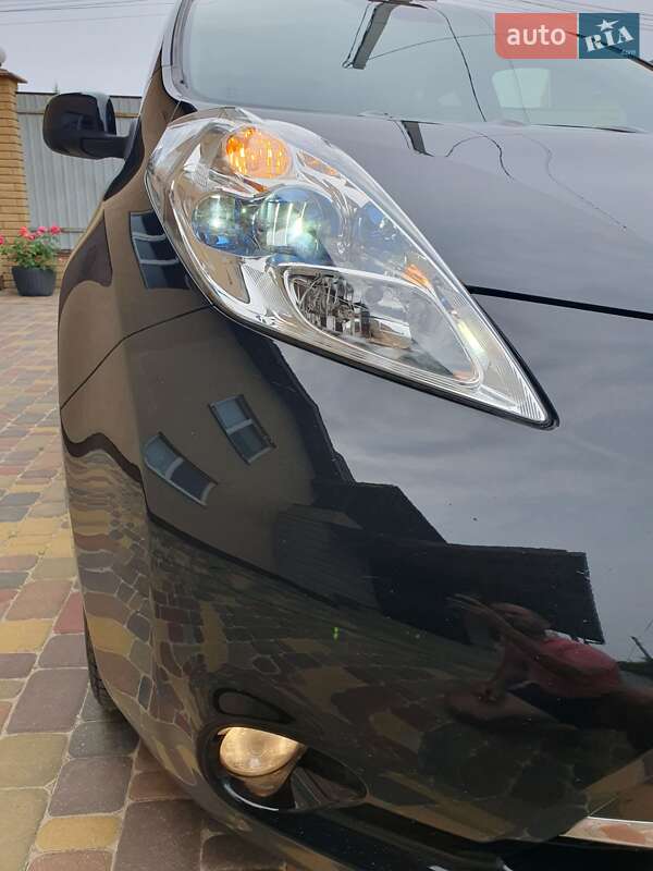 Хетчбек Nissan Leaf 2013 в Горі