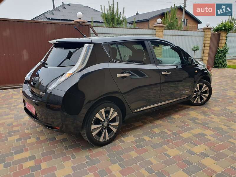 Хетчбек Nissan Leaf 2013 в Горі