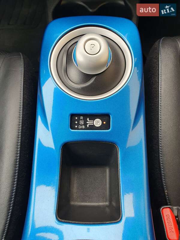 Хетчбек Nissan Leaf 2013 в Горі