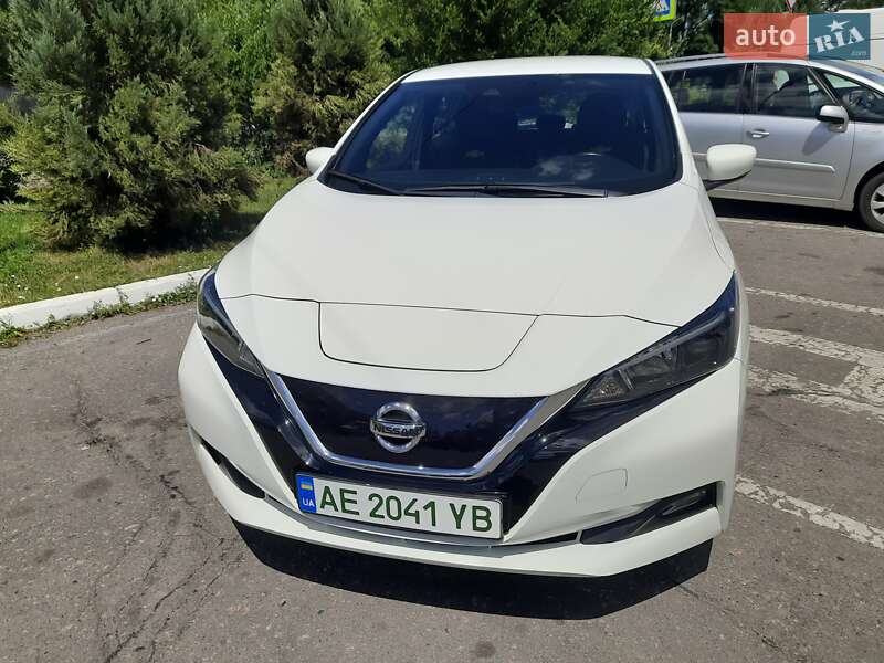 Хетчбек Nissan Leaf 2018 в Дніпрі фото 3 Хетчбек Nissan Leaf 2018 в Дніпрі