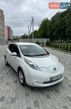 Хетчбек Nissan Leaf 2014 в Рівному