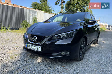 Хэтчбек Nissan Leaf 2018 в Ровно