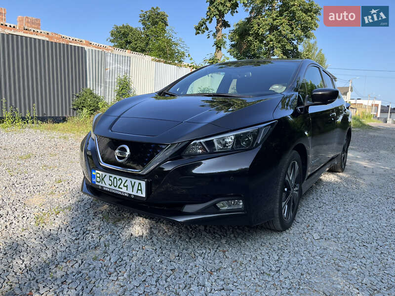 Хэтчбек Nissan Leaf 2018 в Ровно