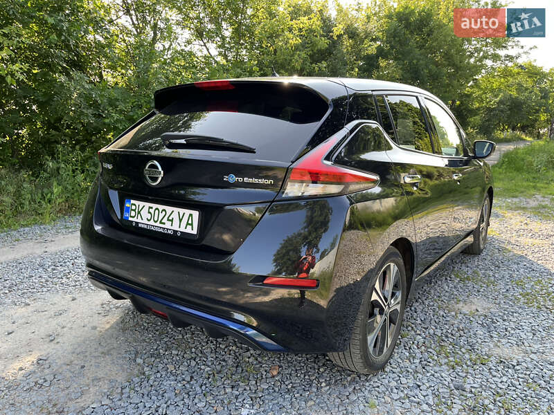 Хэтчбек Nissan Leaf 2018 в Ровно