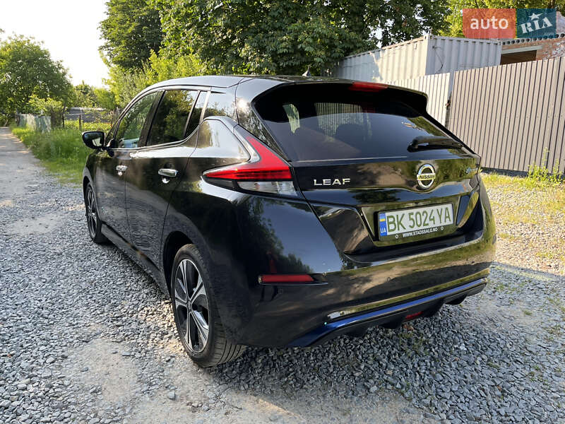 Хэтчбек Nissan Leaf 2018 в Ровно