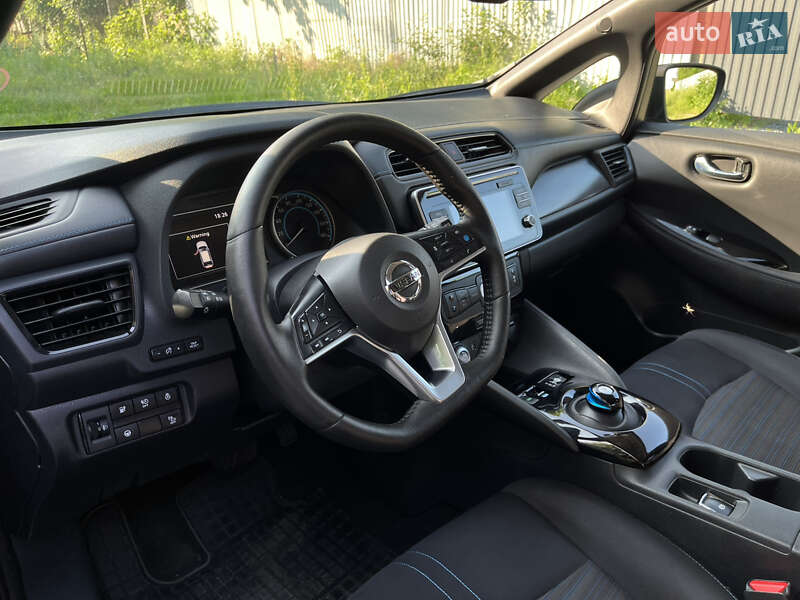 Хэтчбек Nissan Leaf 2018 в Ровно
