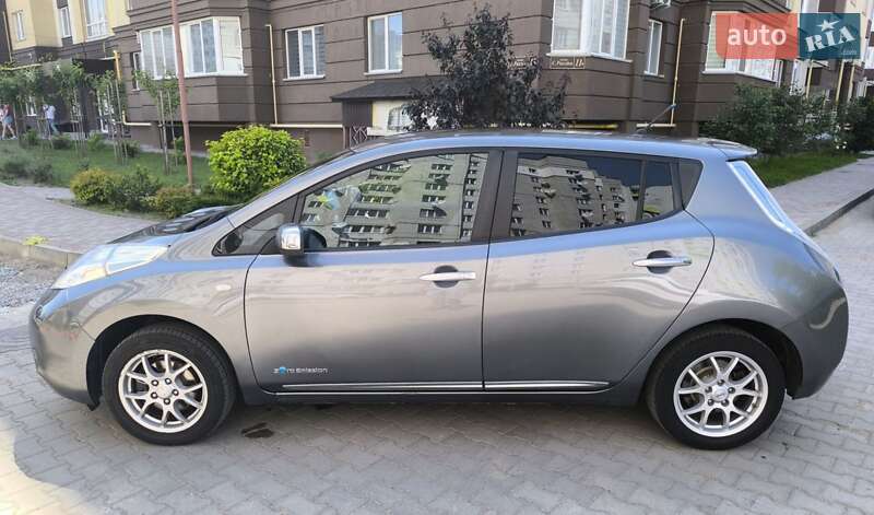Хэтчбек Nissan Leaf 2013 в Житомире фото 5 Хэтчбек Nissan Leaf 2013 в Житомире