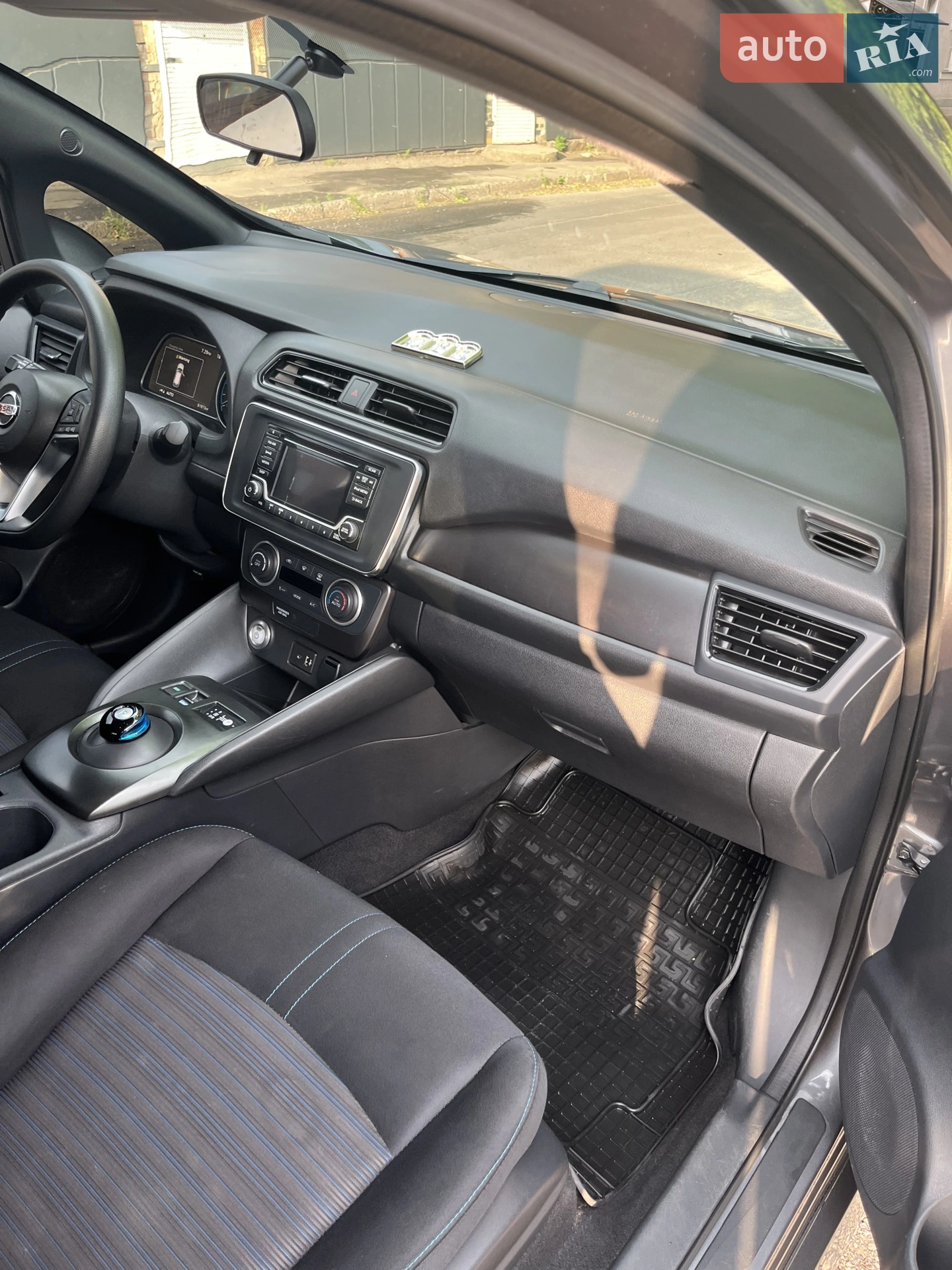 2018 Nissan Leaf - мініатюра 15