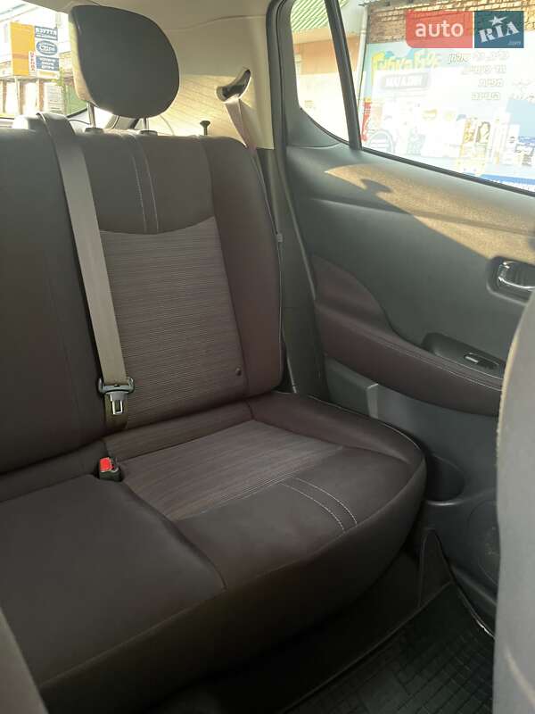 Хэтчбек Nissan Leaf 2018 в Умани