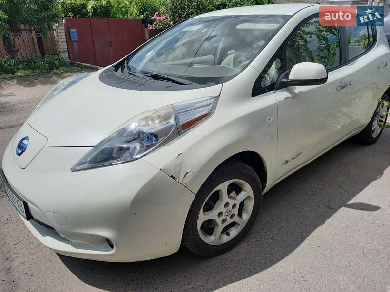 Хетчбек Nissan Leaf 2012 в Одесі
