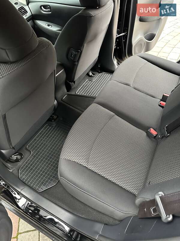 Хетчбек Nissan Leaf 2015 в Тернополі фото 13 Хетчбек Nissan Leaf 2015 в Тернополі