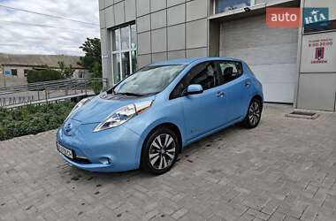 Хетчбек Nissan Leaf 2015 в Миколаєві