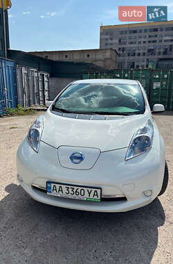 Хэтчбек Nissan Leaf 2013 в Киеве