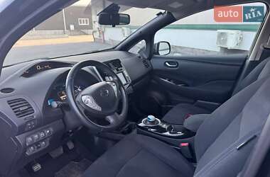 Хэтчбек Nissan Leaf 2013 в 