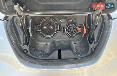 Хэтчбек Nissan Leaf 2015 в 