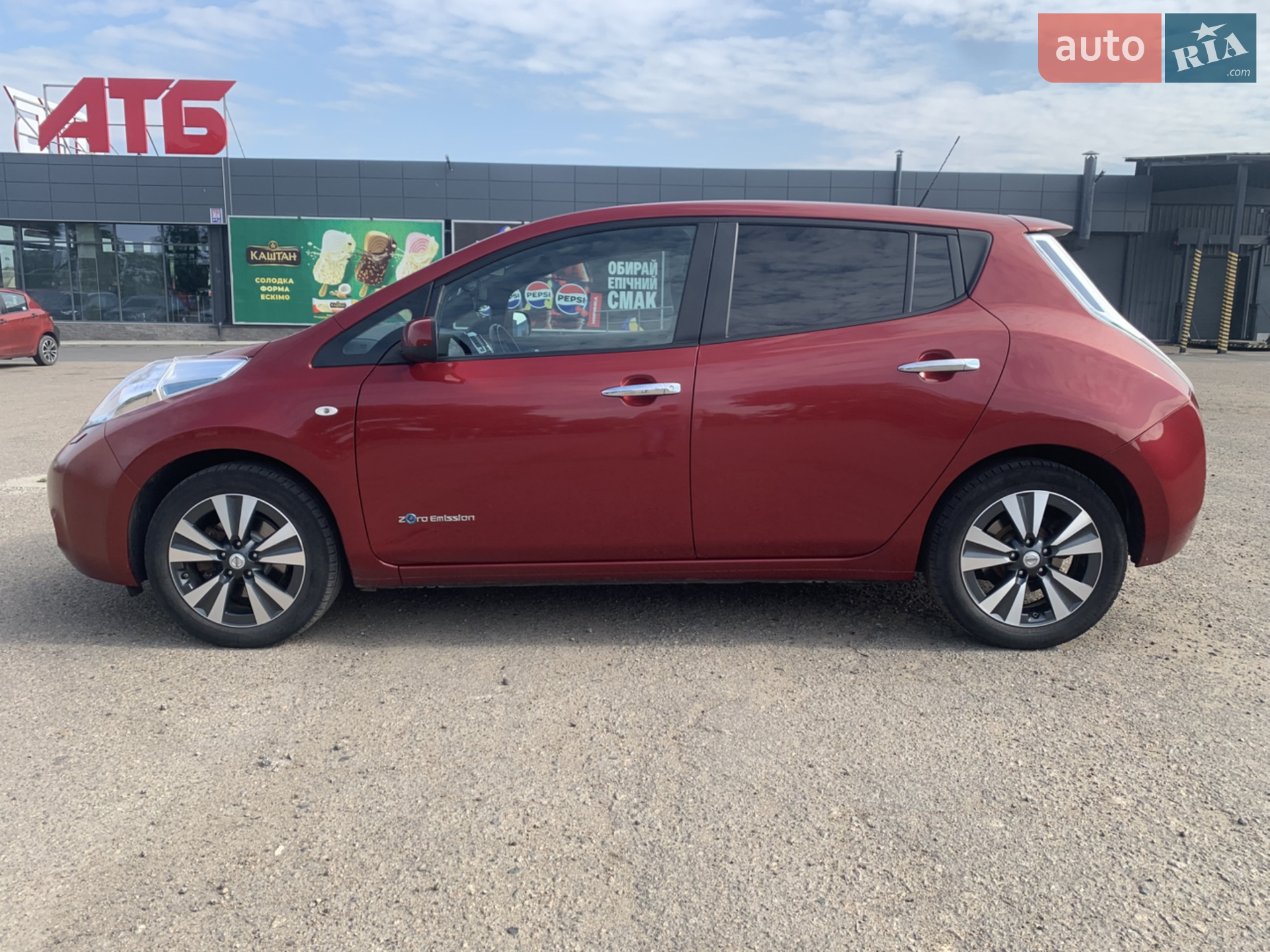 2017 Nissan Leaf - мініатюра 6
