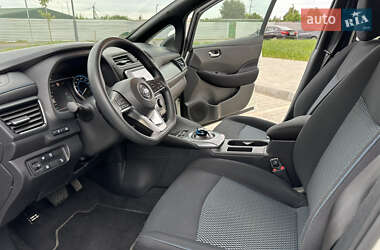 Хэтчбек Nissan Leaf 2020 в 