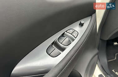 Хэтчбек Nissan Leaf 2020 в 