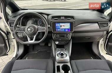 Хэтчбек Nissan Leaf 2020 в 