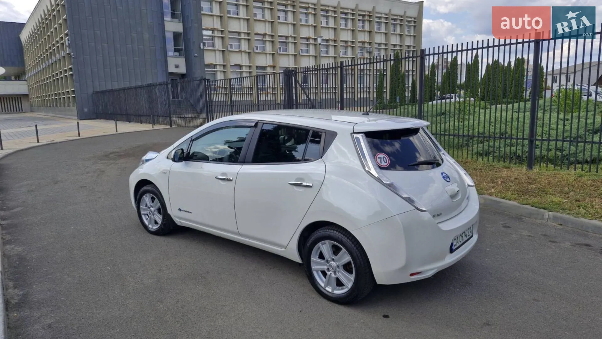 2015 Nissan Leaf - мініатюра 13
