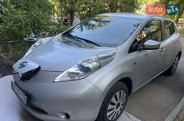 Хэтчбек Nissan Leaf 2017 в Днепре