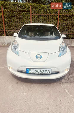 Хэтчбек Nissan Leaf 2015 в Трускавце