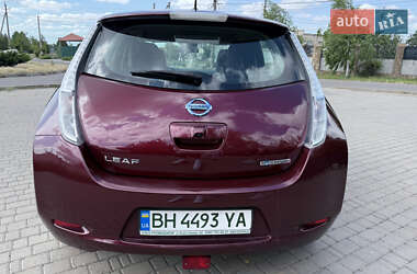 Хетчбек Nissan Leaf 2016 в 