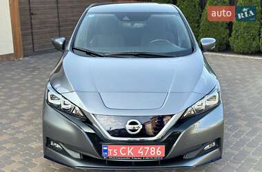 Хетчбек Nissan Leaf 2020 в 