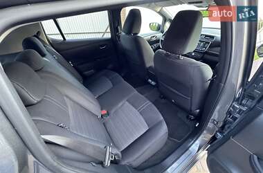 Хетчбек Nissan Leaf 2020 в 