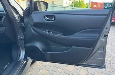 Хетчбек Nissan Leaf 2020 в 