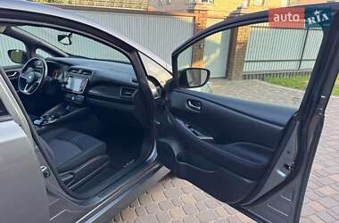 Хетчбек Nissan Leaf 2020 в 