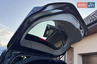 Хетчбек Nissan Leaf 2020 в 