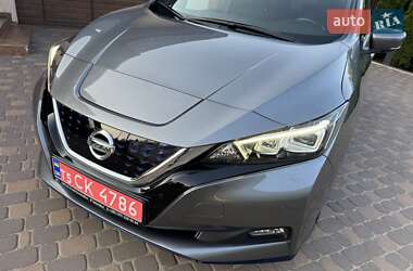 Хетчбек Nissan Leaf 2020 в 