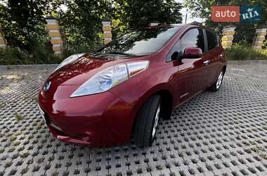 Хэтчбек Nissan Leaf 2013 в Тульчине