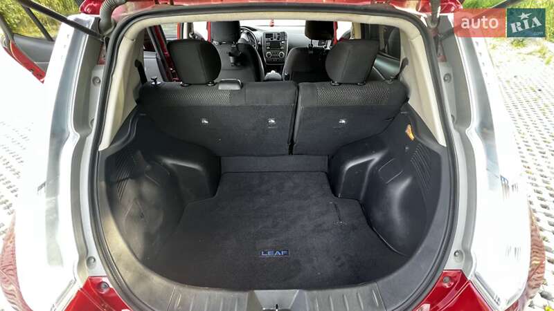 Хетчбек Nissan Leaf 2013 в Тульчині