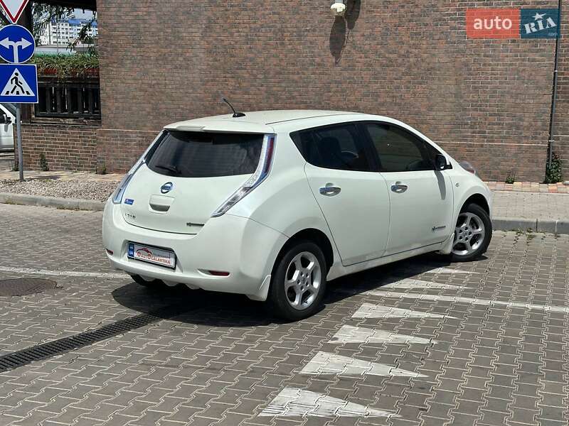 Хетчбек Nissan Leaf 2012 в Одесі фото 11 Хетчбек Nissan Leaf 2012 в Одесі