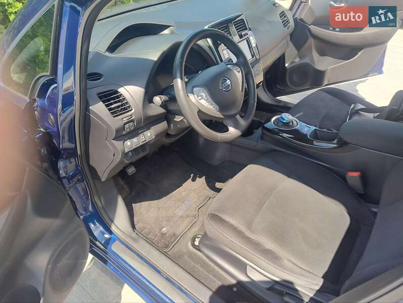 Хетчбек Nissan Leaf 2016 в Луцьку