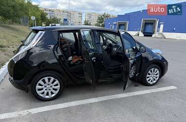 Хэтчбек Nissan Leaf 2017 в 