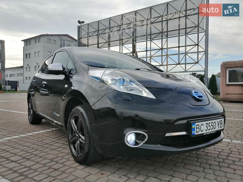 Хетчбек Nissan Leaf 2013 в Львові