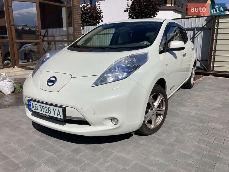 Хэтчбек Nissan Leaf 2012 в Виннице