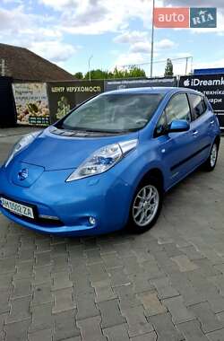 Хетчбек Nissan Leaf 2012 в Звягелі
