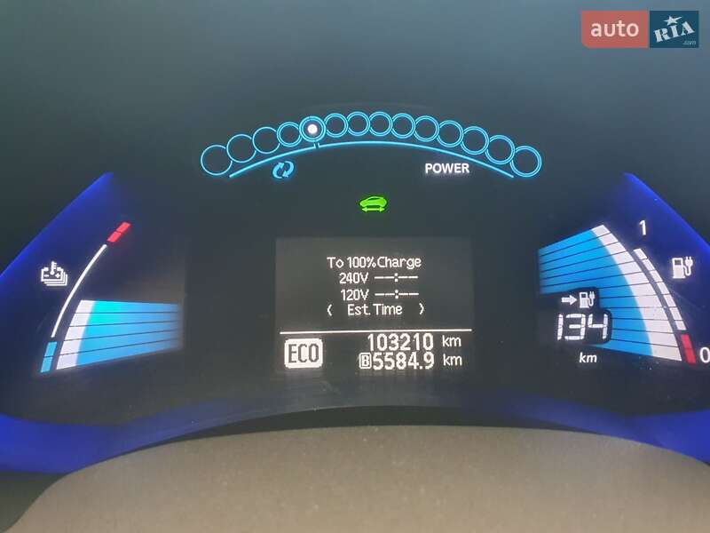 Хетчбек Nissan Leaf 2011 в Миколаєві