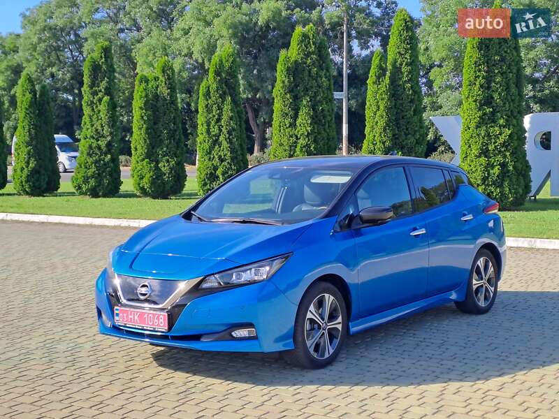 Хетчбек Nissan Leaf 2021 в 