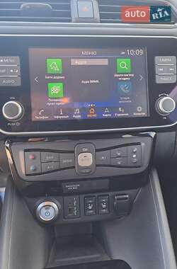 Хетчбек Nissan Leaf 2021 в 
